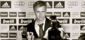 Jose-Mourinho-durante-presentacion-nuevo-entrenador-Real-Madrid